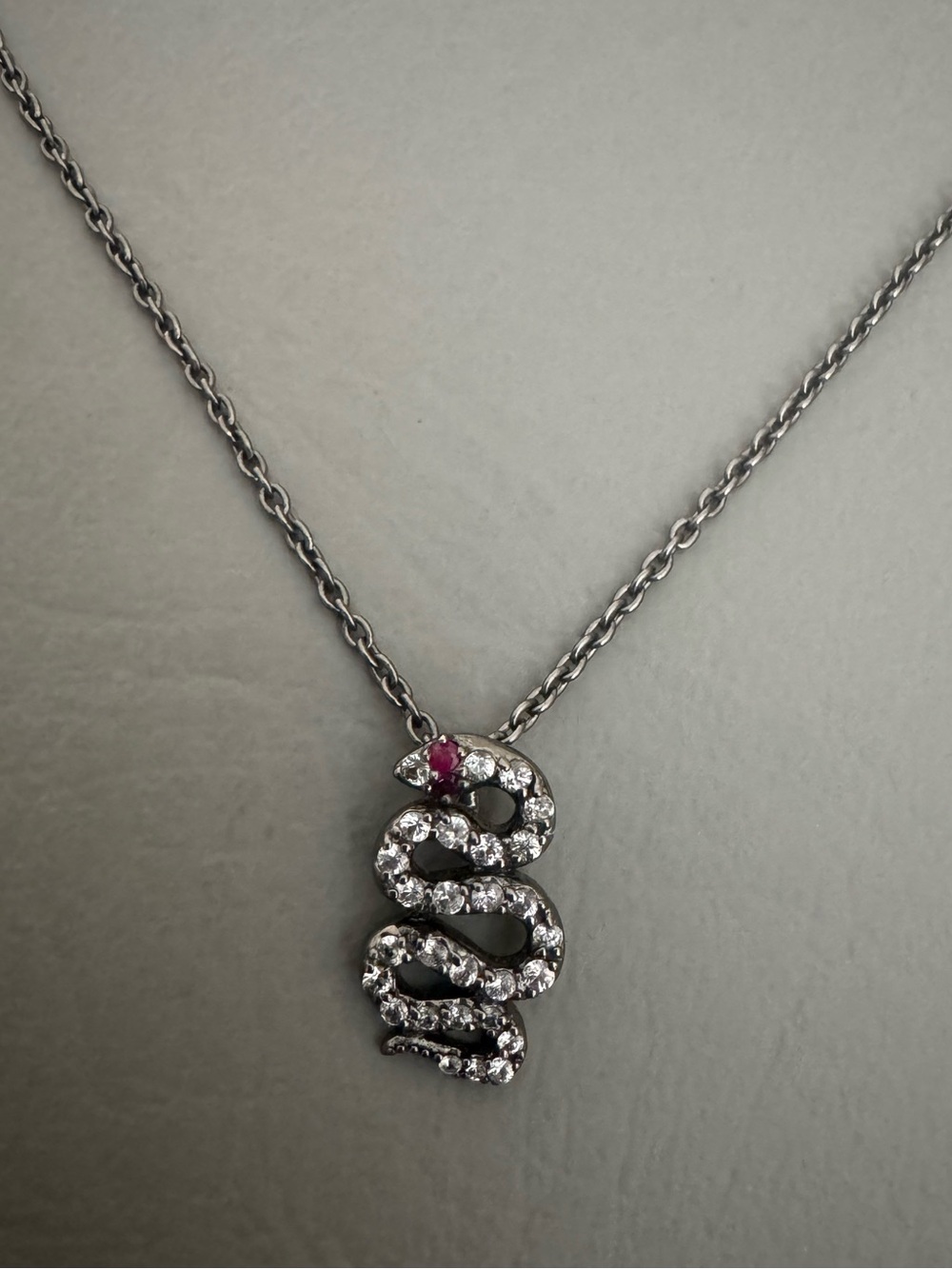 NWT Elizabeth & James Snake Pendant